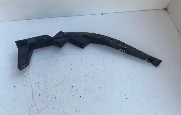 Volkswagen PASSAT B5 Front bumper mounting bracket 3B0807050A