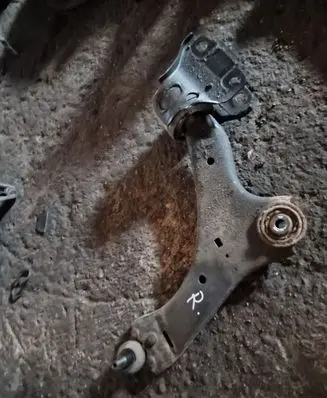 Volvo S80 Front lower control arm/wishbone