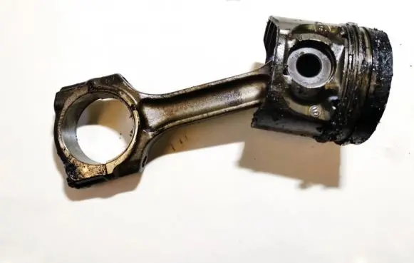 Peugeot 607 Piston with connecting rod
