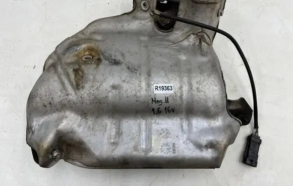 Renault Clio III Exhaust manifold 8200586673 8200487350 8200486291