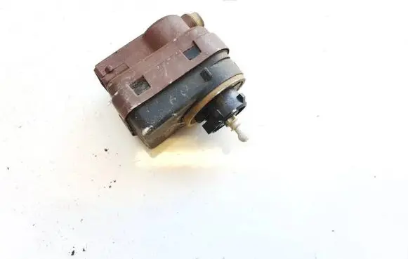 Peugeot 508 Headlight level adjustment motor 89056887