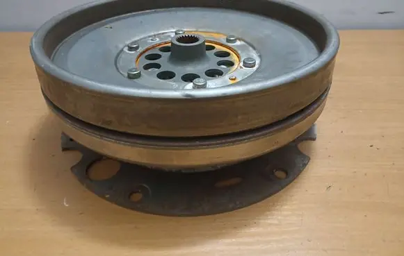 Audi A5 8T 8F Dual mass flywheel 0AW105317T