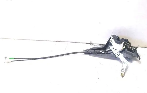 Toyota Corolla Verso E121 Front door lock
