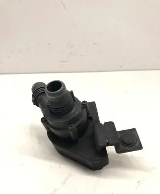BMW 5 E60 E61 Electric auxiliary coolant/water pump 6922647