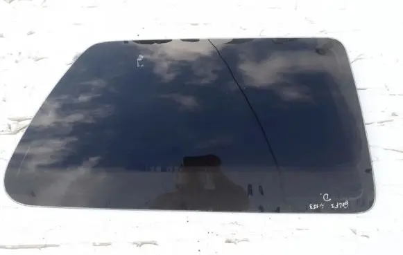 Volkswagen Golf III Rear side window