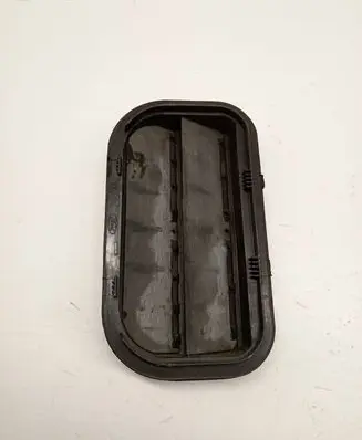 Ford Mustang VI Quarter panel pressure vent 3C3A54280B62