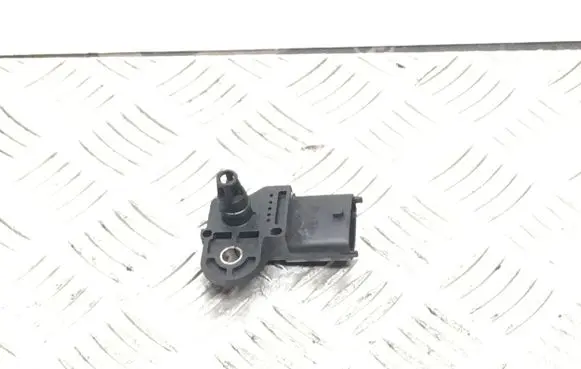 Opel Vectra C Air pressure sensor 0281002437 1303221BS9