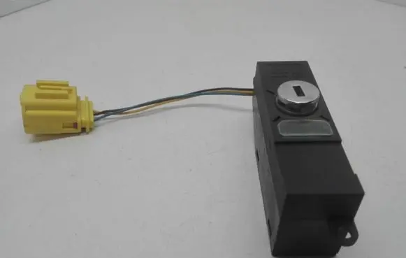 Volkswagen Touareg I Passenger airbag on/off switch 7L6919211