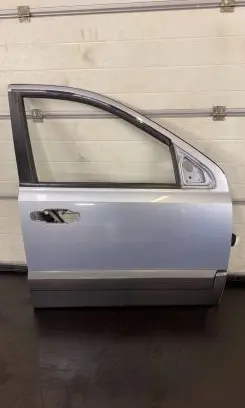 KIA Sorento Front door