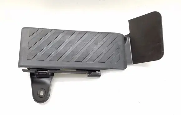 Audi A3 S3 8V Foot rest pad/dead pedal 5Q1864777C 5Q1864775A