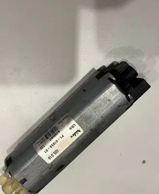 BMW 3 E92 E93 Seat adjustment motor 405019 10155901 100415