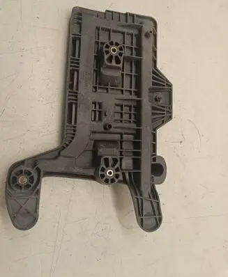 Seat Alhambra (Mk2) Battery tray 7N0915333