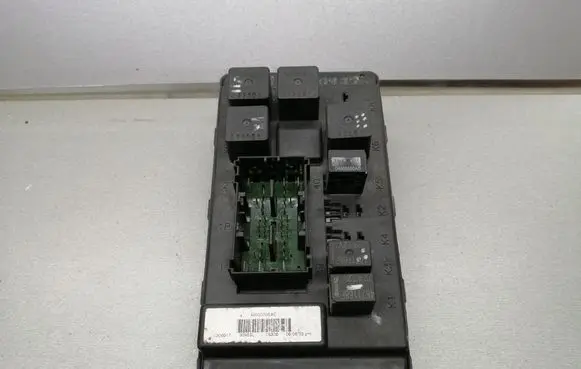 Jeep Grand Cherokee (WK) Fuse module 56050066AC