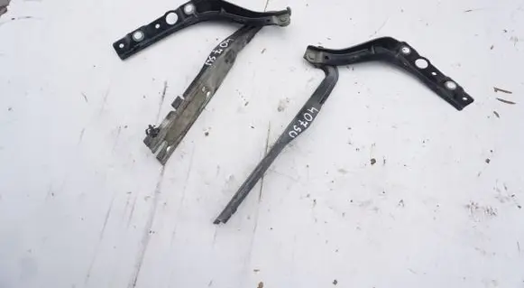 Peugeot 407 Engine bonnet/hood hinges