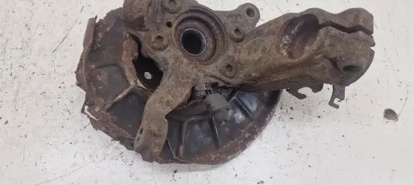 Volkswagen Touran I Front wheel hub