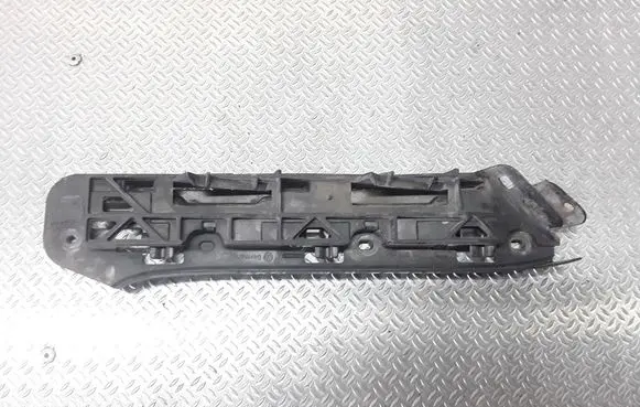 Volkswagen Touran I Front bumper mounting bracket 1T0807936