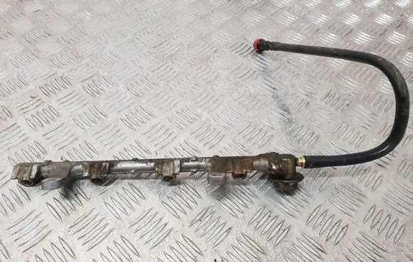 Toyota Yaris Fuel main line pipe