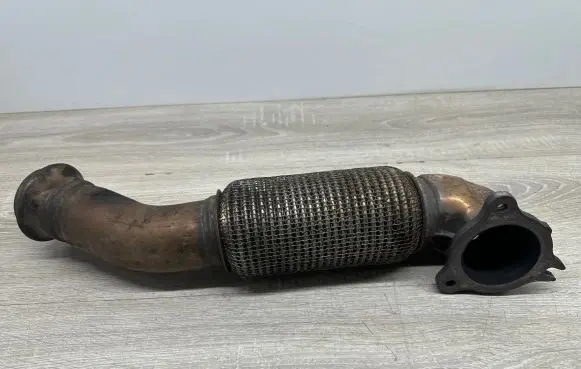 Mercedes-Benz A W176 Exhaust gas pipe 