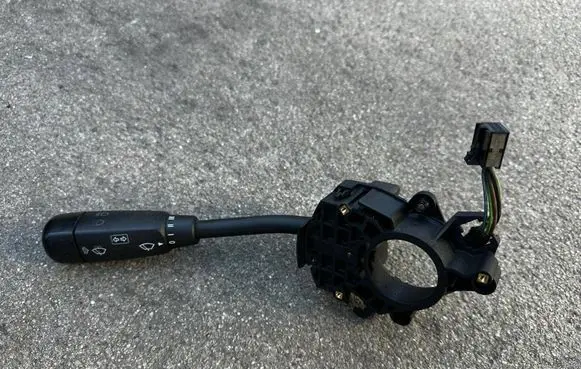 Mercedes-Benz Vito Viano W639 Wiper control stalk A6395450124 HLS203300