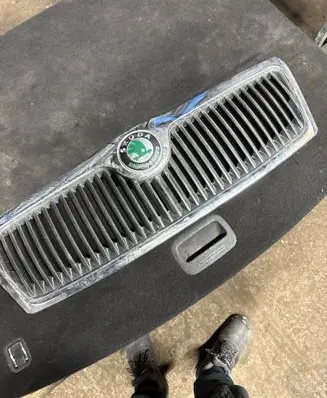 Skoda Octavia Mk2 (1Z) Front grill 1Z0853668