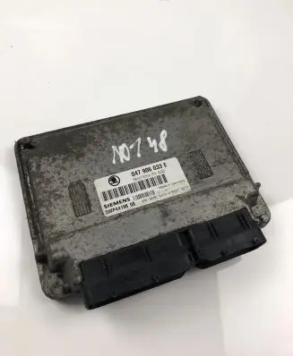 Skoda Fabia Mk1 (6Y) Engine control unit/module ECU 047906033E