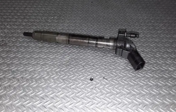 Audi A6 S6 C6 4F Fuel injector 0445115052 059130277AH