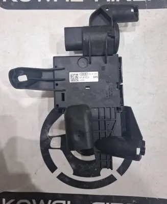 Bentley Bentayga Current control relay 4M0941823A