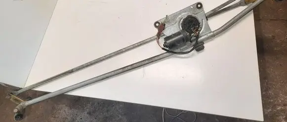 Citroen Xsara Picasso Front wiper linkage and motor 3397020573