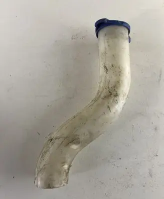 Hyundai Tucson JM Window washer liquid tank fill tube 