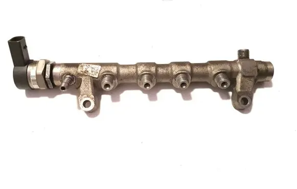 Volkswagen PASSAT B7 Fuel main line pipe 03L089N 057130764AB 0281006075