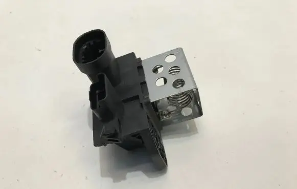 Citroen C5 X Coolant fan relay 9830143780