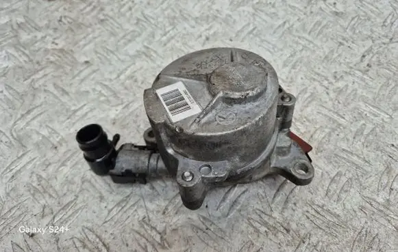 Renault Megane III Vacuum pump 8200934880