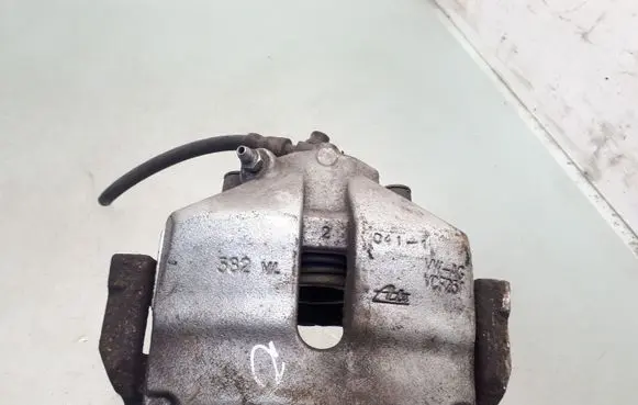 Skoda Yeti (5L) Front brake caliper