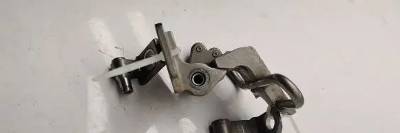 Rear door hinge set