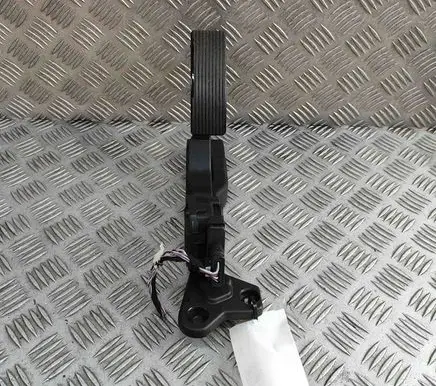 Mercedes-Benz GLE (W166 - C292) Accelerator throttle pedal A2923000000