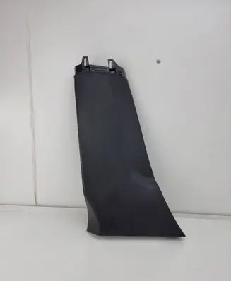 (B) pillar trim (bottom)