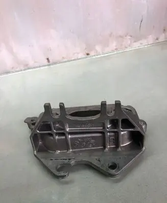 Nissan Juke II F16 Engine mounting bracket 112536909r