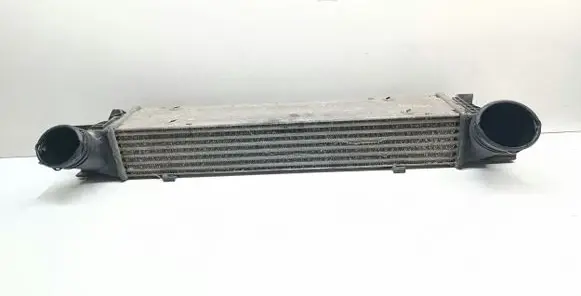 BMW 3 E92 E93 Intercooler radiator 7798788