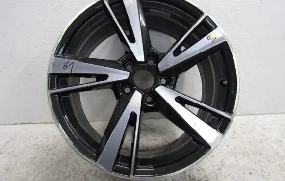Audi A3 8Y R18 alloy rim 8Y0601025N