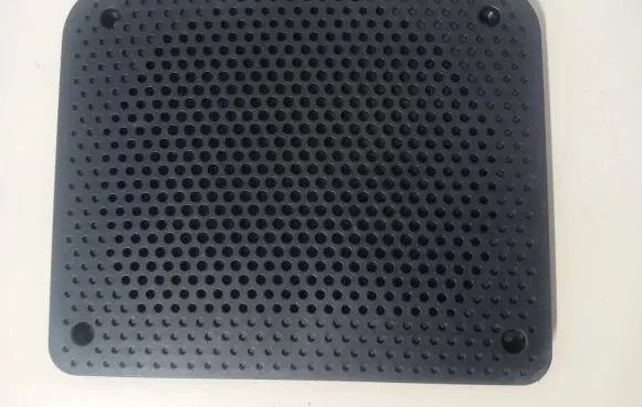 BMW 1 F40 Subwoofer grill/trim 2622499