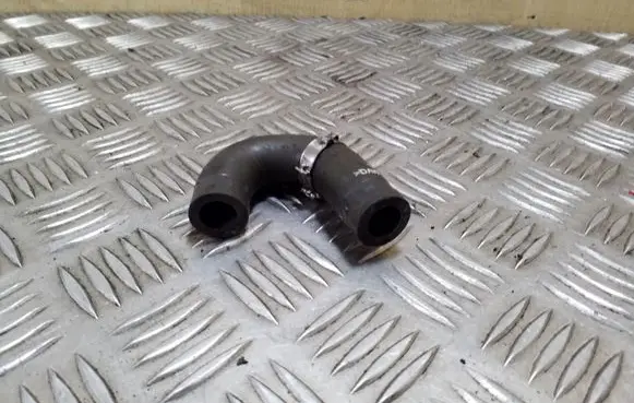 Ford Kuga II Engine coolant pipe/hose
