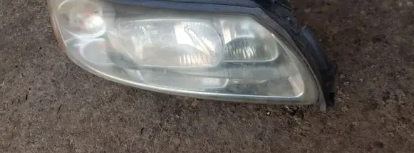 Volvo V70 Headlight/headlamp 30784250 89901007
