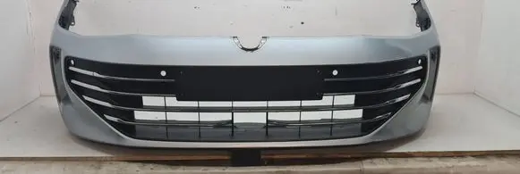 Volkswagen PASSAT B8 Front bumper 3J0807221