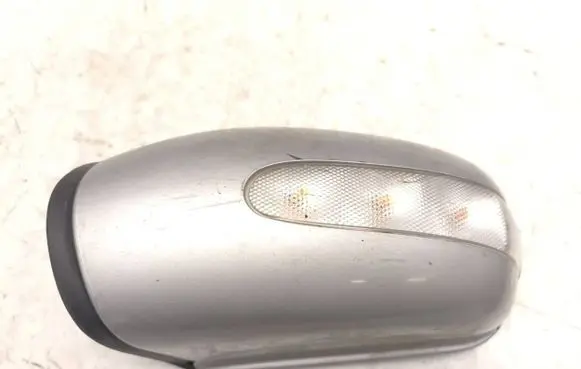 Mercedes-Benz C W203 Front door electric wing mirror 413133417