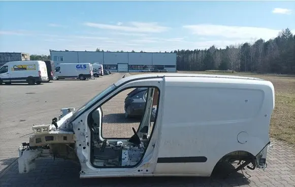 Fiat Doblo Other body part 