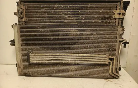 Volkswagen Touareg I Coolant radiator 7L6121253B E1471