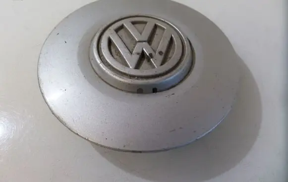 Volkswagen Golf III Original wheel cap 1H0601151B 1H0601149B