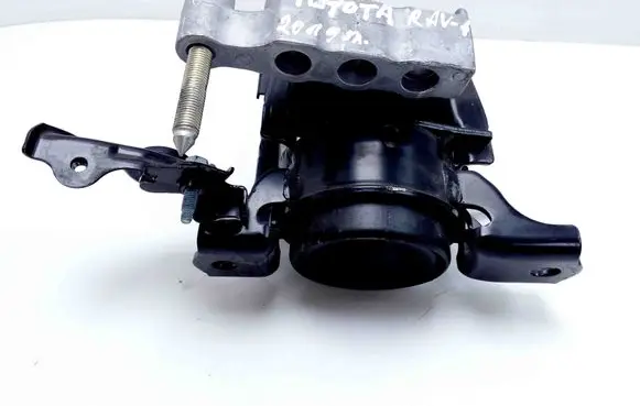 Toyota RAV 4 (XA50) Gearbox mount K7081371