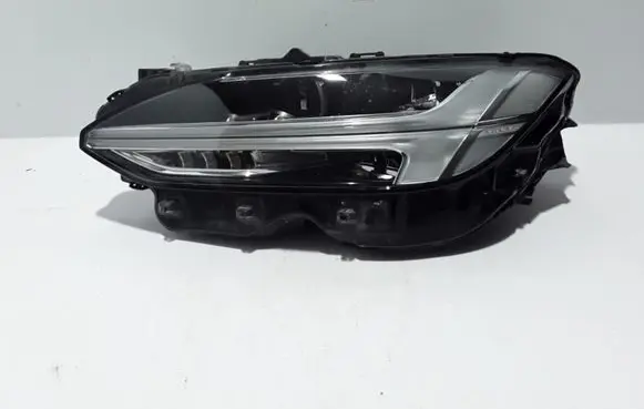 Volvo S90, V90 Headlight/headlamp 31468906