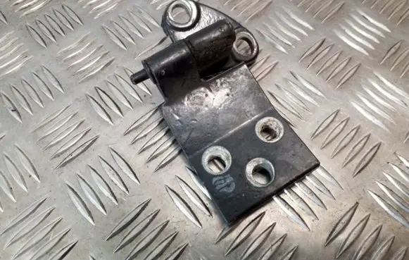 Mercedes-Benz Vito Viano W638 Front door upper hinge